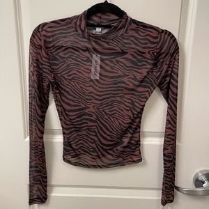 NWT Garage mesh top
